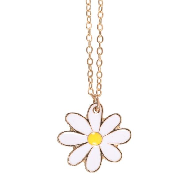 Daisy Pendant Necklace - Image 2